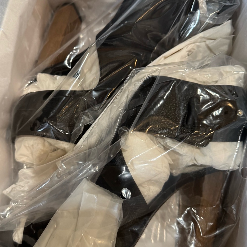 Vince Black Leather Sandals with Wooden Heel - Size 10 (EUR 40) - New in box - Picture 6 of 9